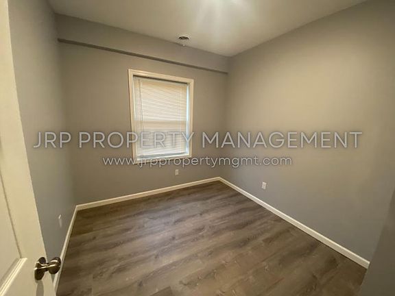 5th image of 6400 Gillis Dr #C