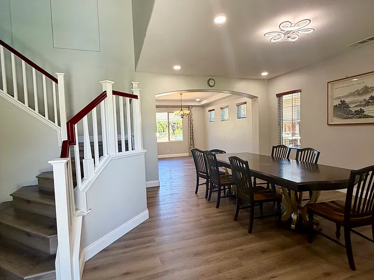 37121 Edgemont Dr — Photo 7