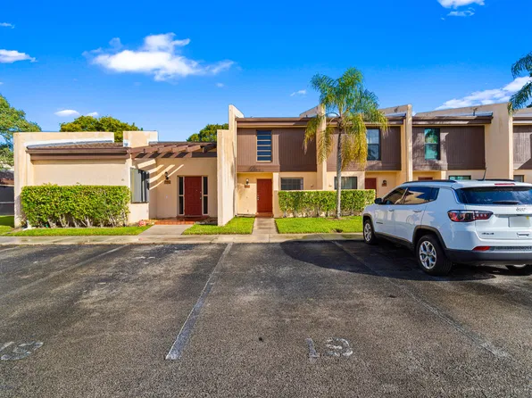 9925 NW 10TH Street #19, Pembroke Pines, FL 33024