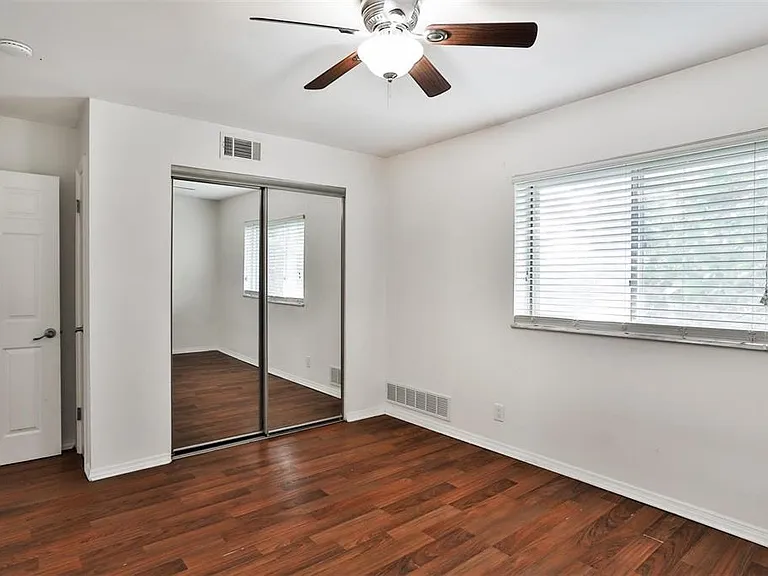 1041 N Clay Ave #C-20 — Photo 18