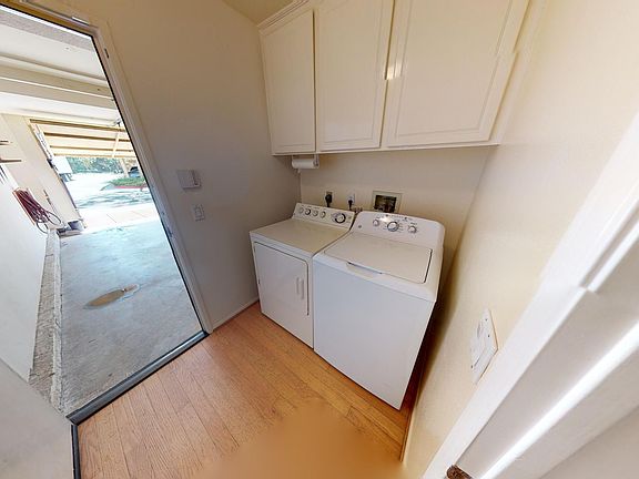 2nd image of 2671 Dunstan Dr