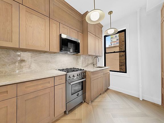 5th image of 545 W End Ave APT 12D