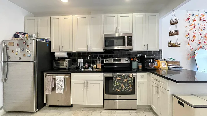 Rented by Strivers Management Group Corp (Brokerage) | media 6