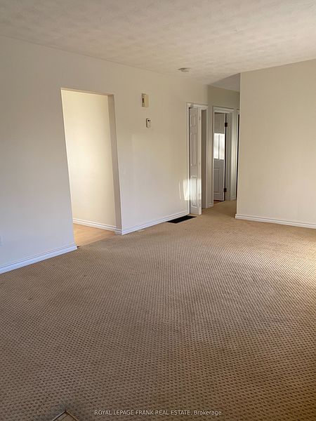 Peterborough House for rent - 3 Bedrooms — photo 6