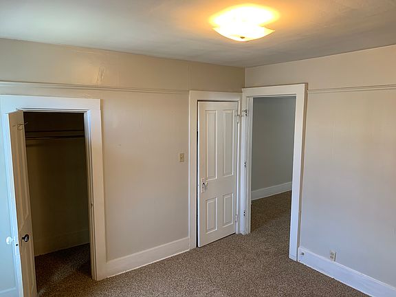 5th image of 411 E Mansfield St #413