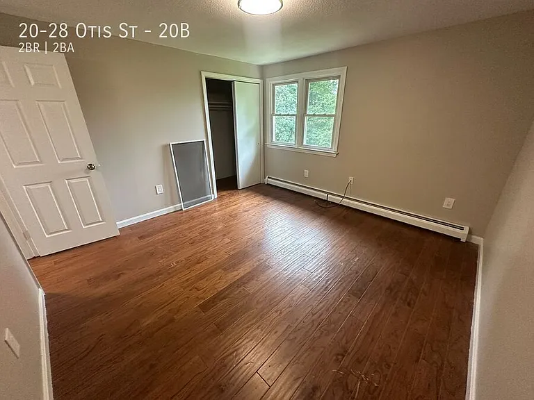 20-28 Otis St #20B — Photo 2