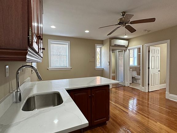 2nd image of 4236 McPherson Ave #1N