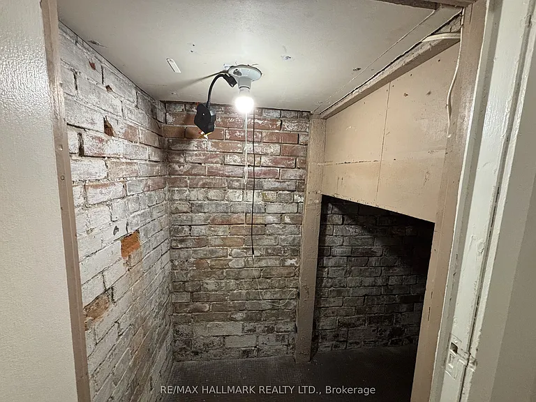 306A Clendenan Ave #A — Photo 17