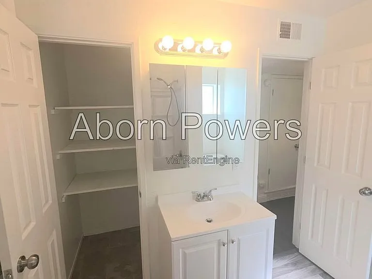 1235 Williams Way #9 — Photo 3