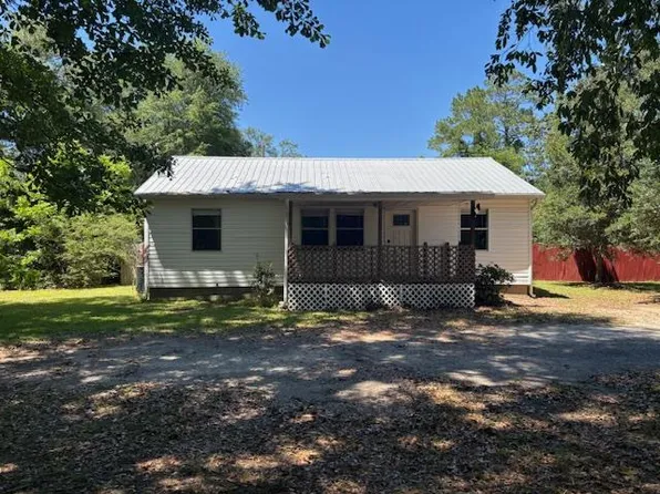 707 Ruth St, Colquitt, GA 39837