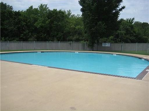 5th image of 3606 Dorchester Ct