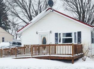 992 Peach Blvd, Willoughby, OH 44094