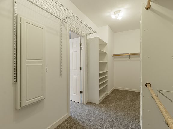 4th image of 2730 S Wickerwood Ct