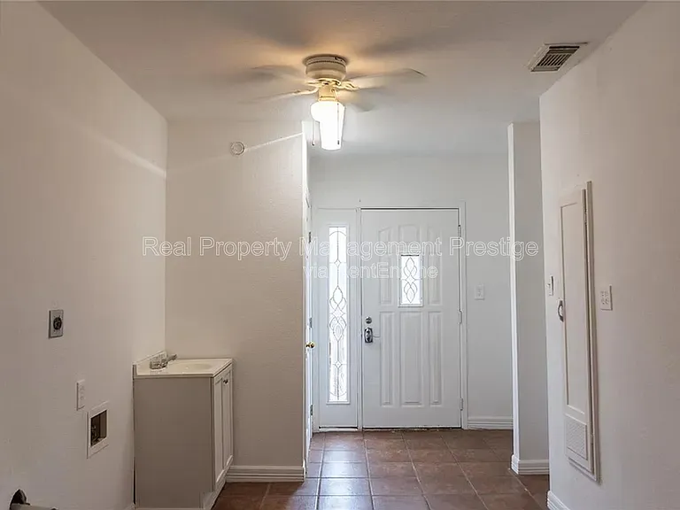 5311 Perry Ave — Photo 4