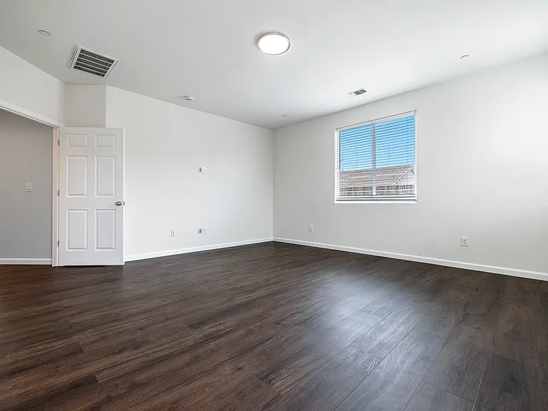 6441 W Santa Ana Ave — Photo 9