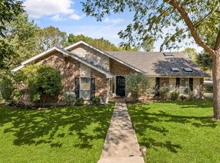 233 Willow Ridge Rd, Fort Worth, TX 76103