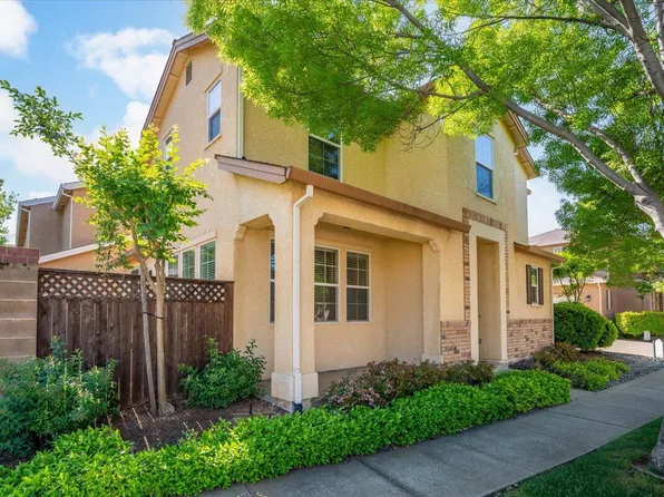 2103 Tuscany Way, Redding, CA 96003