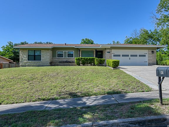 2nd image of 134 Longridge Dr