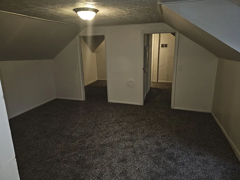 512 Main St #3 — Photo 8