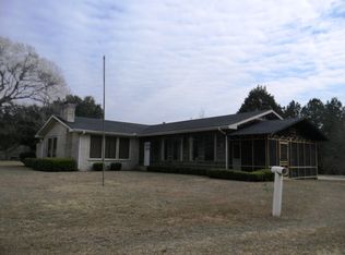 243 Red Top Rd, Lumberton, MS 39455