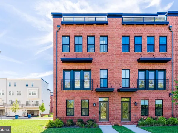 22819 Tawny Pine Sq, Ashburn, VA 20148