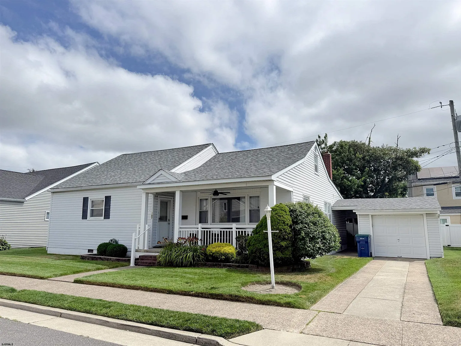 4 bed, 2.0 bath, $1,800 — Photo 3