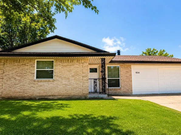 604 Holly Ln, Duncanville, TX 75116