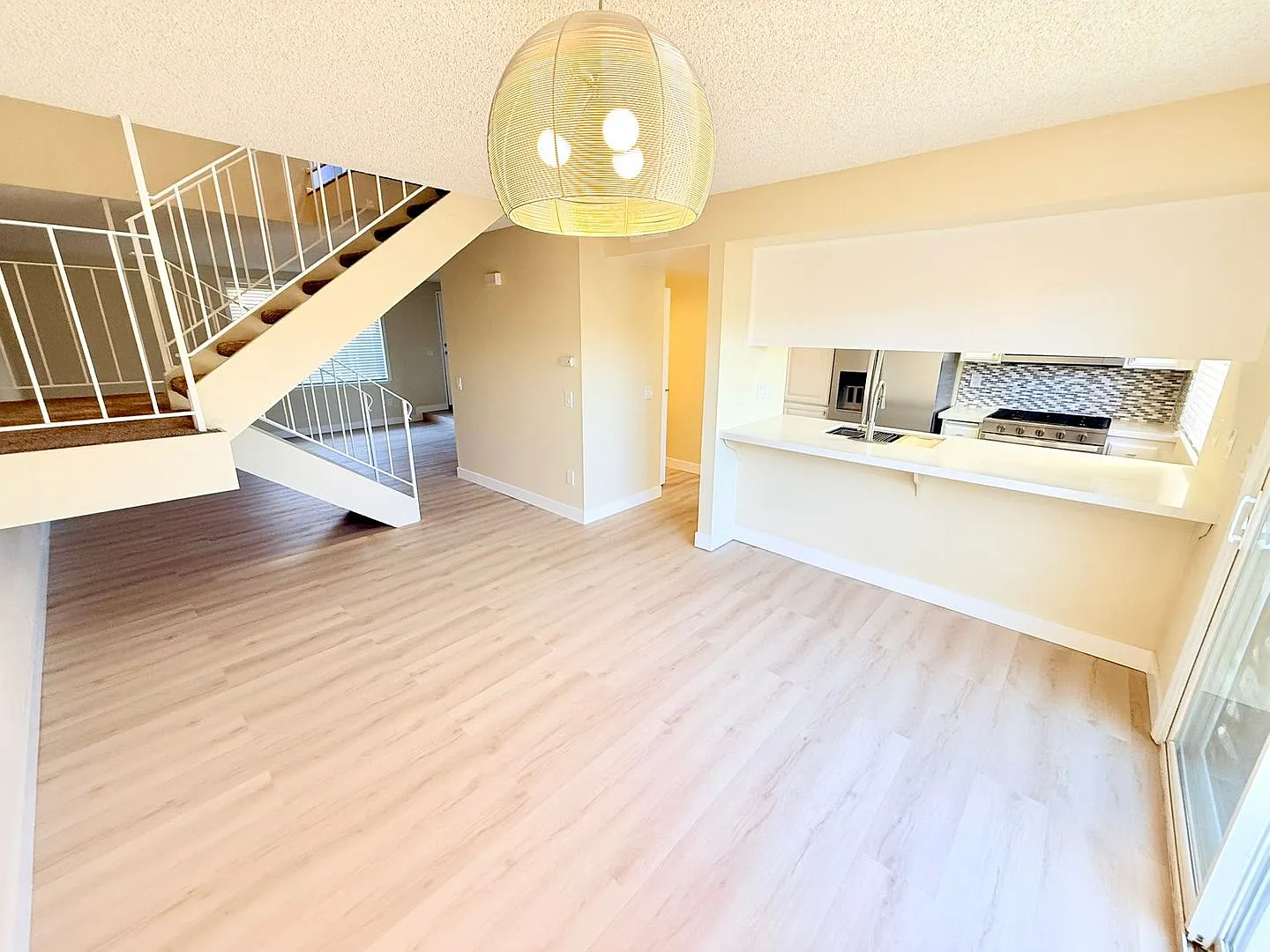 Spacious 3-Bedroom Condo in the Indian Canyon Gardens Community — Photo 1
