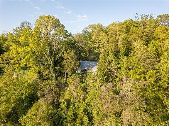 2nd image of 1300 Chaffins Bluff Ln