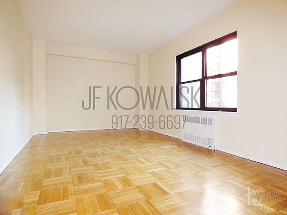 2nd image of 182 W Houston St #2J