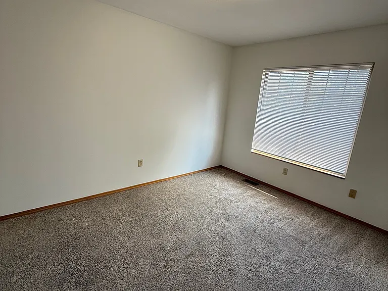 1297 Red Pine Way — Photo 6