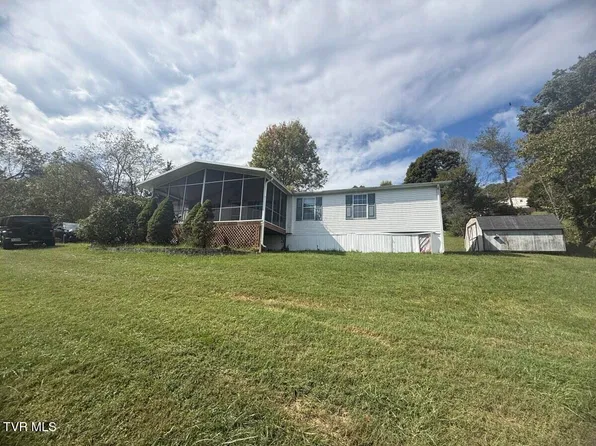 3308 Horseshoe Dr, Kingsport, TN 37663