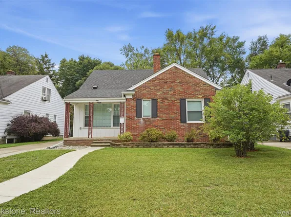 14085 Lincoln St, Oak Park, MI 48237