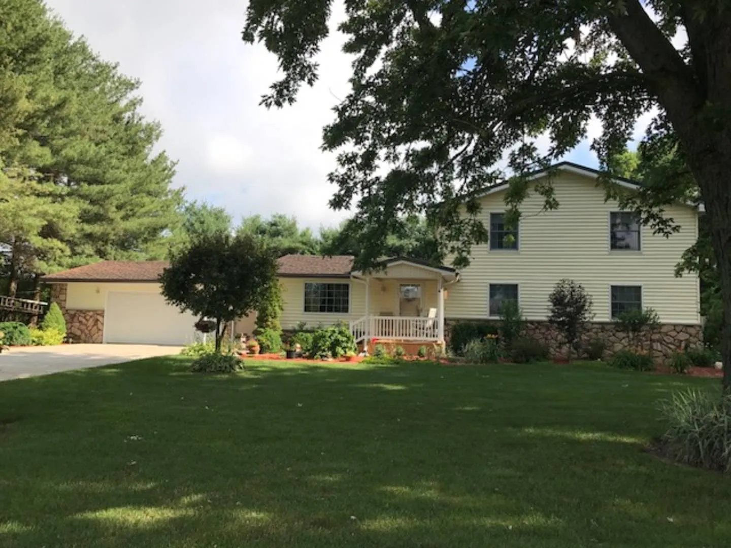 7544 W 1350 N photo 1