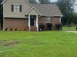 9386 Wood Knoll Ln, Jonesboro, GA 30238