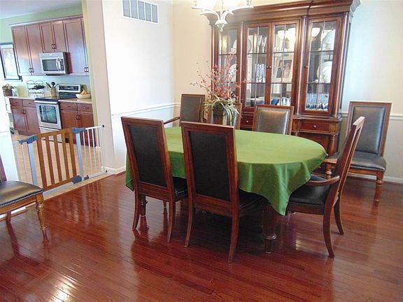 5th image of 1608 Southcross Dr