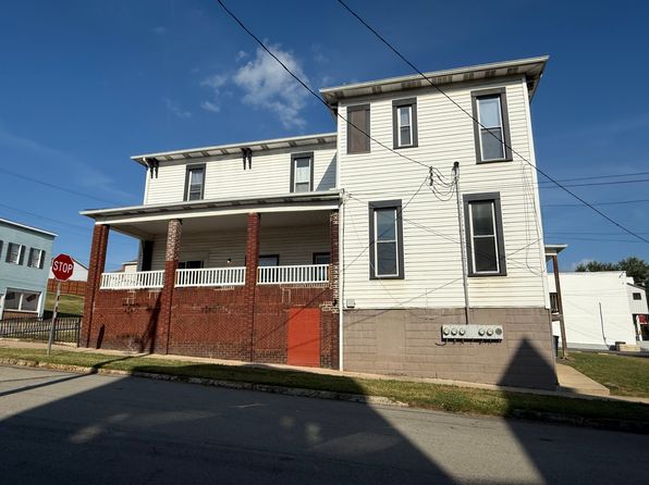 402 W Main St APT 1