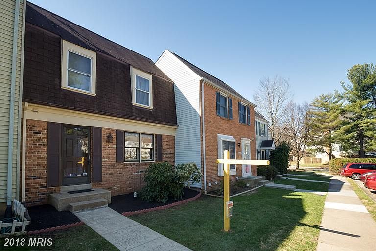 Welcome to 9027 Piney Grove Dr. Fairfax, VA 22031