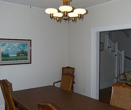 3rd image of 706 Hollywood St