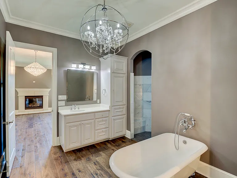 555 Canterbury Ln — Photo 20