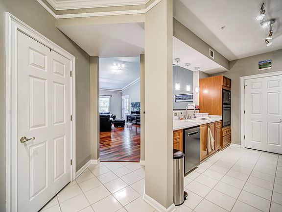 5th image of 3275 Lenox Rd NE APT 407