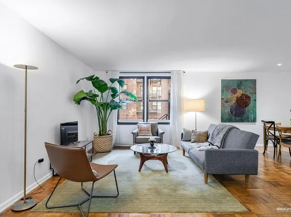 515 E 7th St APT 1T, Brooklyn, NY 11218