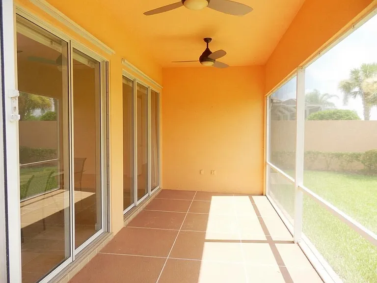 11547 SW Rockingham Dr — Photo 23