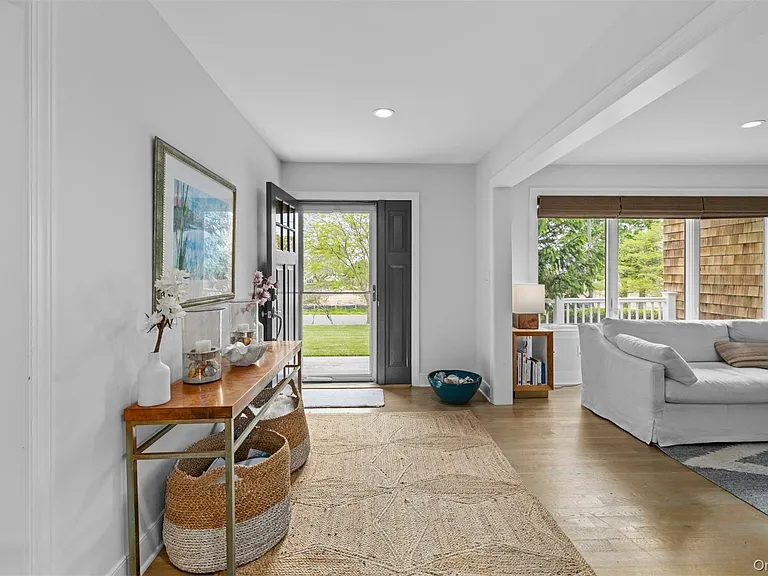 58 Bayfield Ln — Photo 4