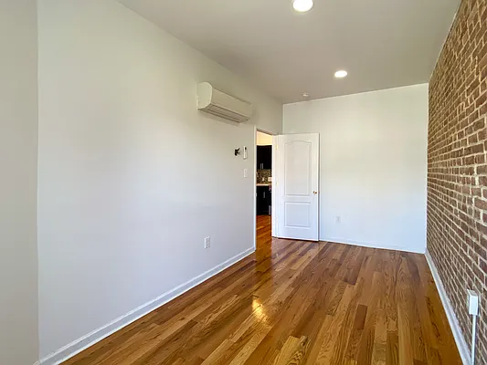 Rented by Corcoran | media 5