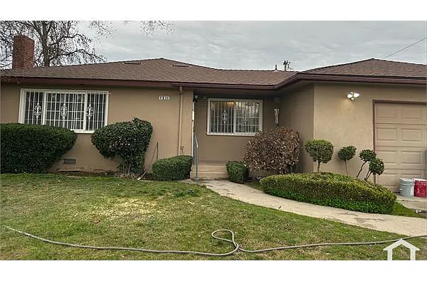 1311 N Matus Ave photo 1