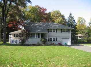 16 Terry Dr, Morristown, NJ 07960