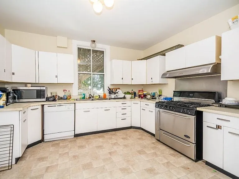 328 Wilder St #9 — Photo 13