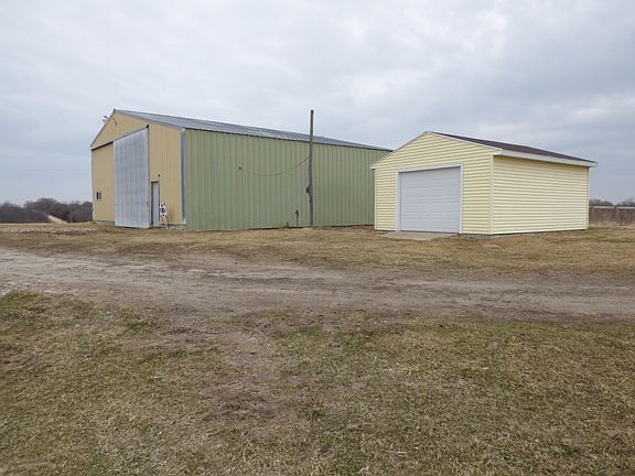 4th image of 4237 202nd Ave