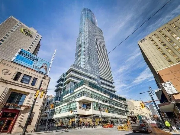 386 Yonge St, Toronto, ON